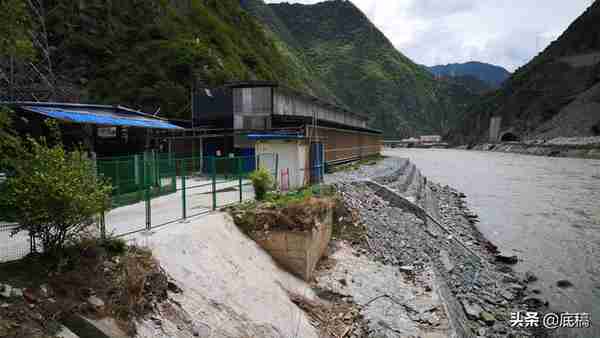 揭秘大山深处的比特币“矿场”：为了用上便宜直供电，发电厂内搭厂房